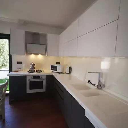 Διαμέρισμα 300m To 2 Bedroom Garden Floor Flat With Pool A1 - Yeni Dunya Αλικαρνασσός