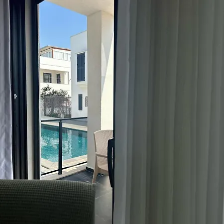 Apartamento 300m To 2 Bedroom Garden Floor Flat With Pool A1 - Yeni Dünya *