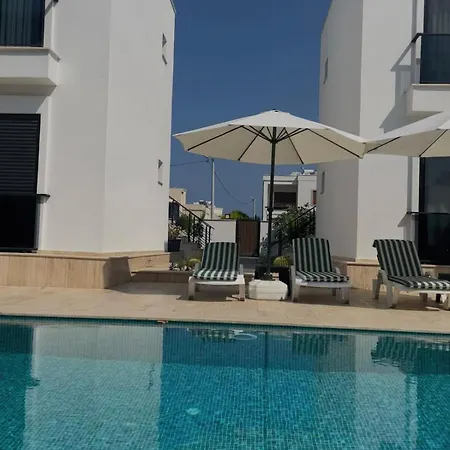 300m To 2 Bedroom Garden Floor Flat With Pool A1 - Yeni Dunya Apartment Bodrum
