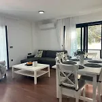 Apartment 300m To 2 Bedroom Garden Floor Flat With Pool A1 - Yeni Dunya Bodrum